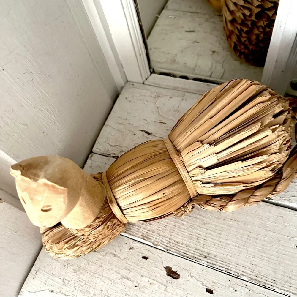 Cat Carved Wood Face Straw Husk Reed Body Decoy Figure 12” Home Decor Rustic Vtg